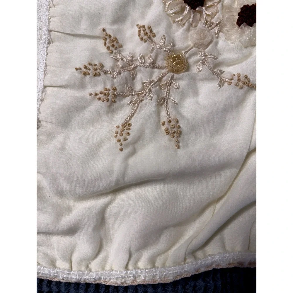 French Country Floral Table Runner Ivory Embroidered Appliqué Fringe 72x18